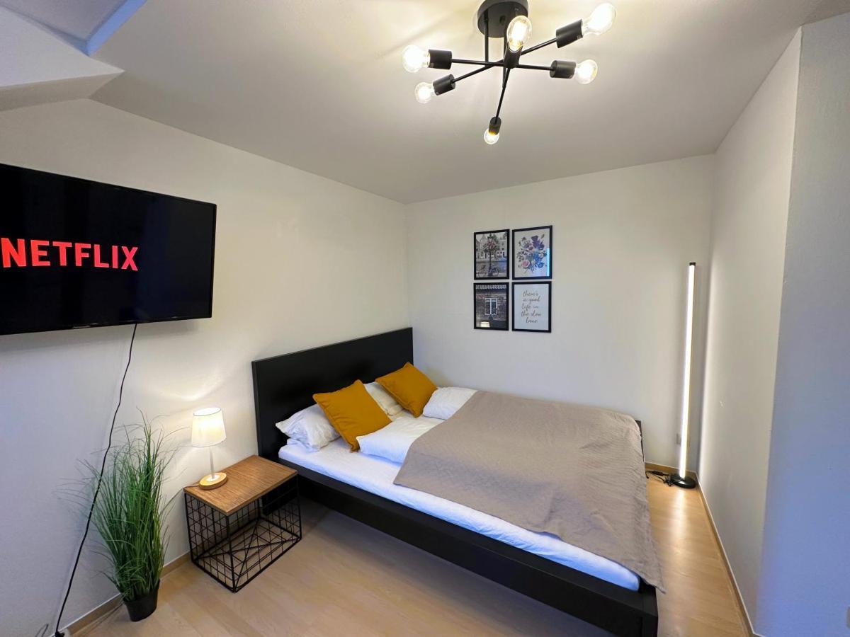 Gemuetliche, Charmante Ferienwohnung Naehe Zentrum เพลาเอิน ภายนอก รูปภาพ