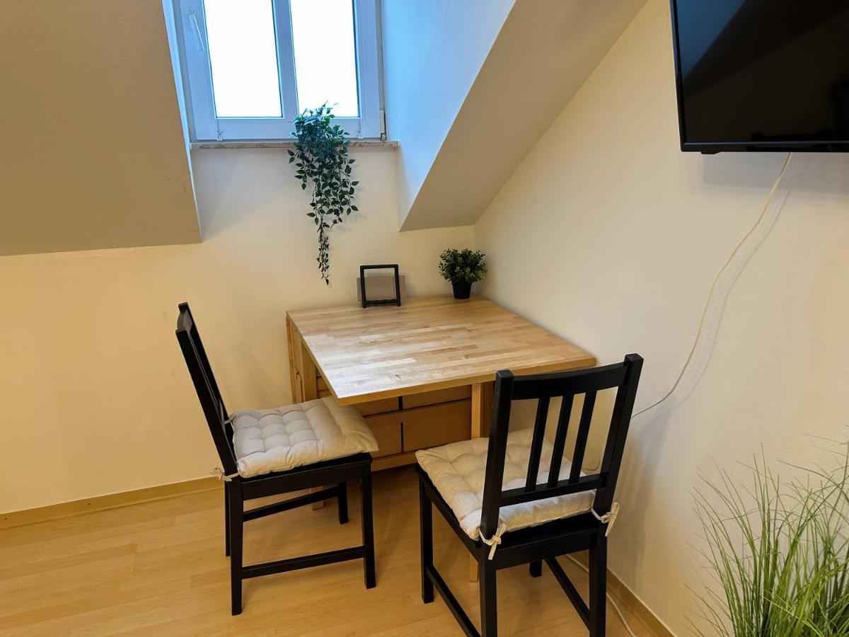 Gemuetliche, Charmante Ferienwohnung Naehe Zentrum เพลาเอิน ภายนอก รูปภาพ